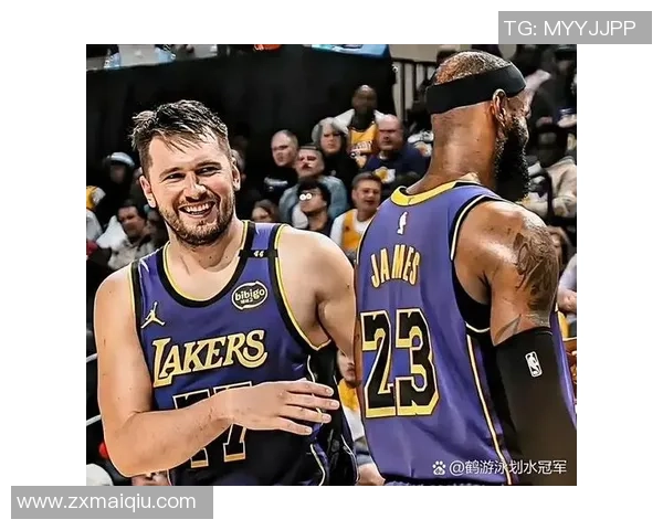 慈世平分享湖人亲子活动瞬间感谢东契奇詹姆斯与孙女合影留念